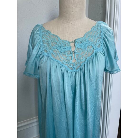 Vintage Miss Elaine Nylon Peignoir Set Gown and Robe - Picture 5 of 15